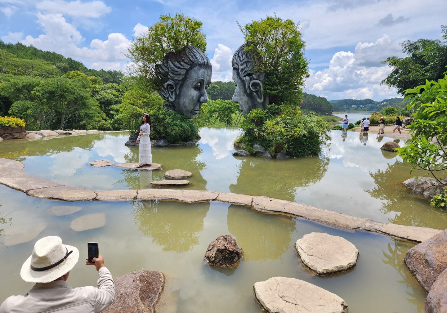 🏔️ Чарующая прохлада высокогорья: Индивидуальная экскурсия в Далат из Нячанга