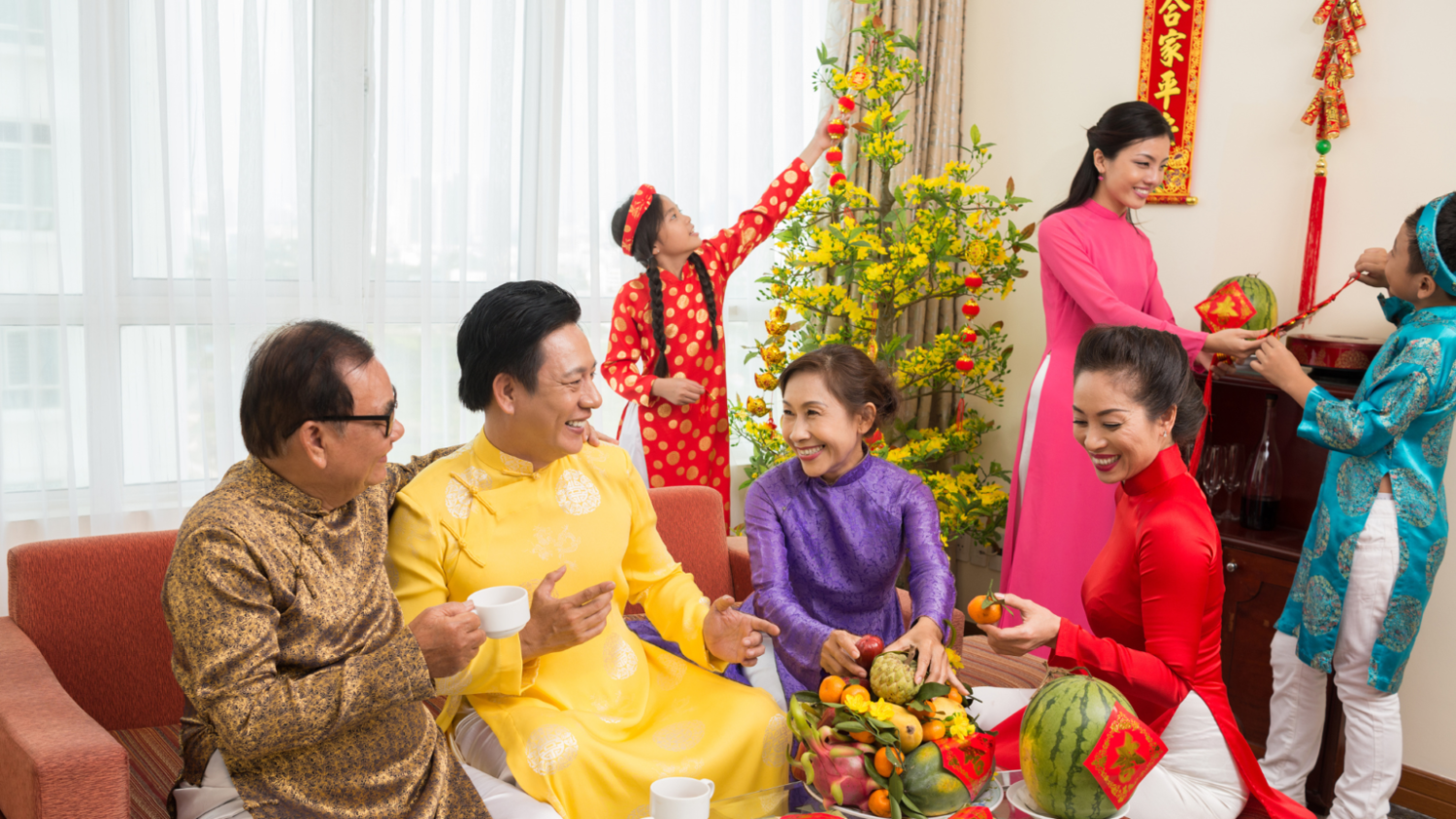 👨‍👩‍👧‍👦 Непреходящая связь: Роль семьи и клана во Вьетнамском обществе