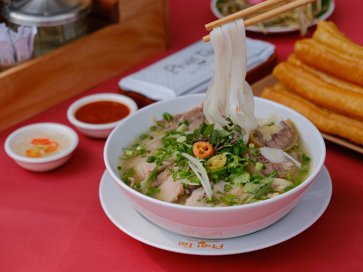 🍜 Вкусный Сайгон: Гастрономическое путешествие, которое запомнится навсегда!