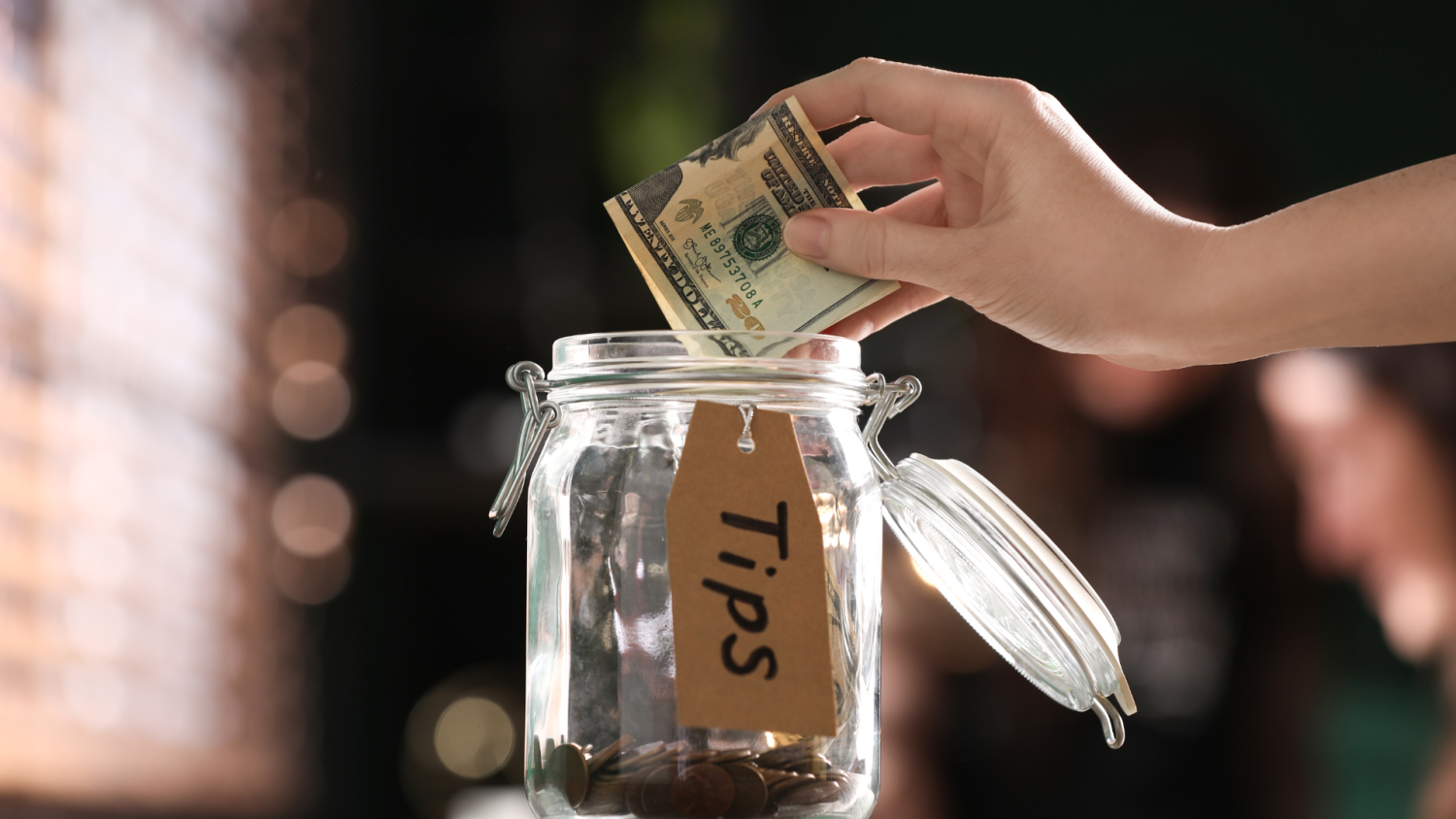 Чаевые во Вьетнаме: Этика и практика для российских туристов